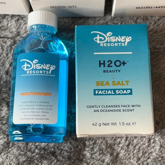 8pcs DISNEY H2O BUNDLE - Picture 2 of 5